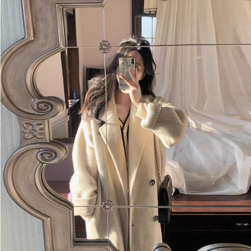 93ed7390-5d86-46e5-bd0f-519d1c42312b.jpg Samuela | Stylish Wool Coat